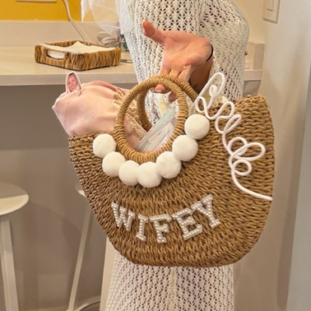 Wifey Straw Bag